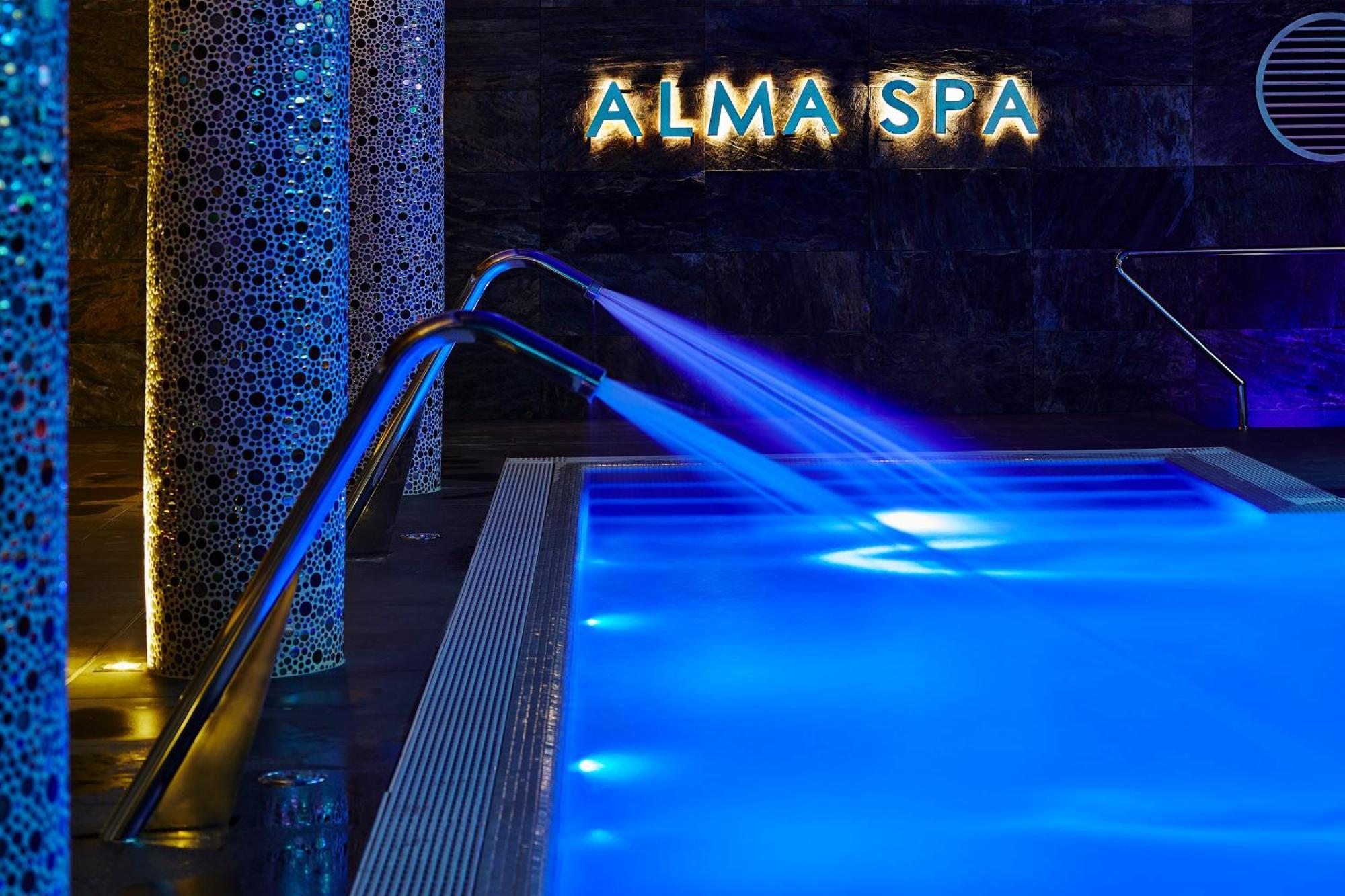 Alcazar Hotel & Spa Monte Gordo Bagian luar foto